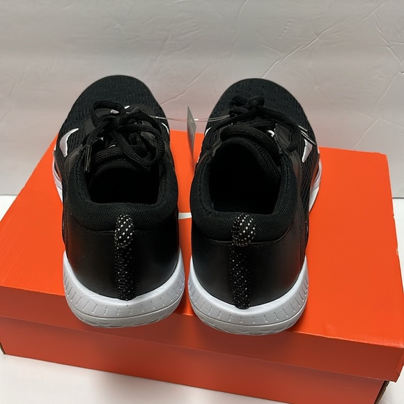 NWT Nike Zoom Court NXT HC Men’s Size 10 in Black/White. - Picture 4 of 9